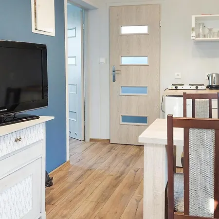 2 Bedroom Beautiful In Wilcze Holiday home *