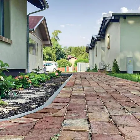 2 Bedroom Beautiful In Wilcze *