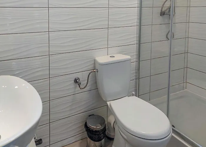 בית נופש 2 Bedroom Beautiful In *